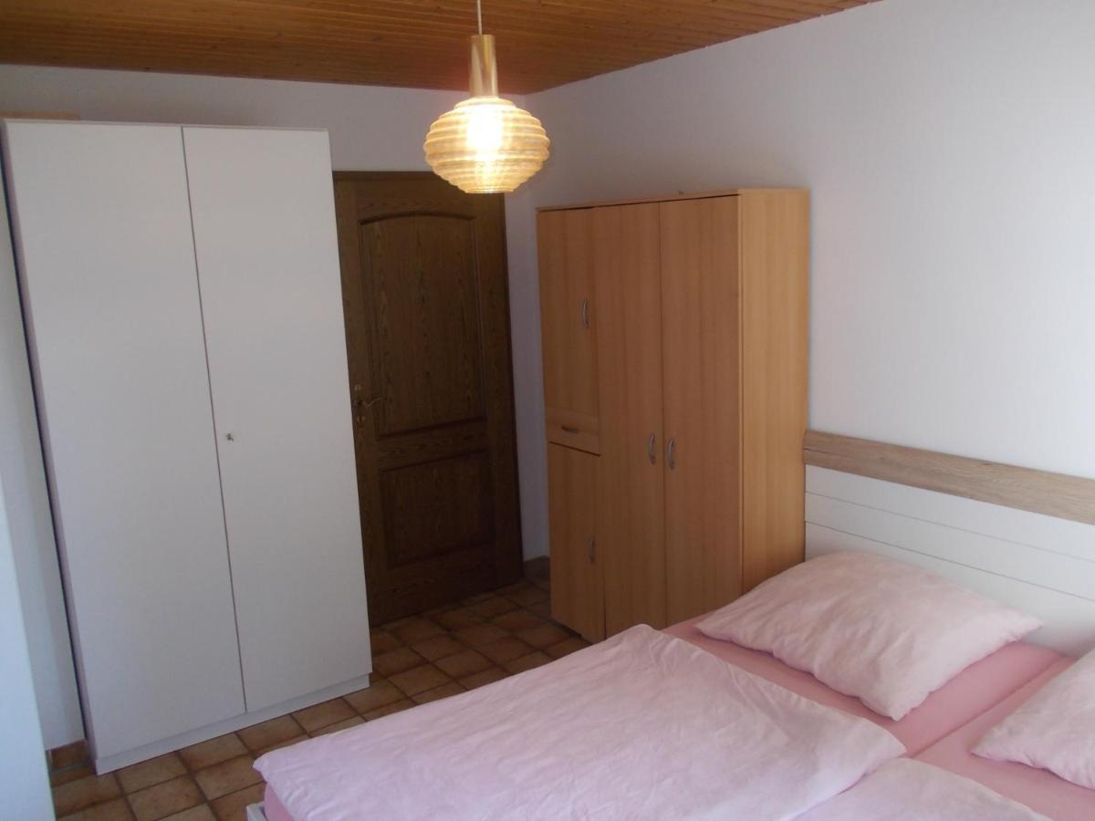 Xxl Apartment, 10 Beds, 4 Sleep-Rooms, 140Qm, 2 Wc, 2 Shower && Bruckmühl Exteriér fotografie